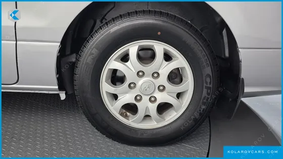 HYUNDAI STAREX 12-SEATER WAGON