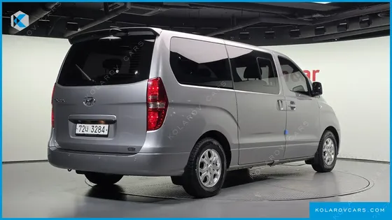 HYUNDAI STAREX 12-SEATER WAGON