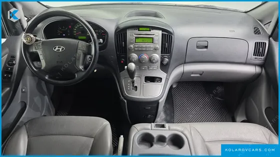 HYUNDAI STAREX 12-SEATER WAGON