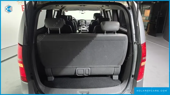 HYUNDAI STAREX 12-SEATER WAGON
