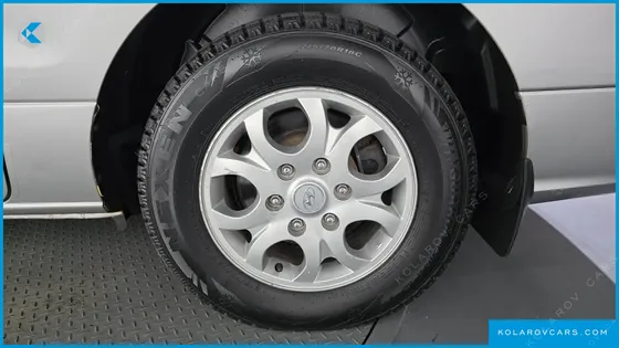 HYUNDAI STAREX 12-SEATER WAGON