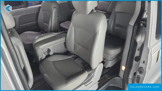 HYUNDAI STAREX 12-SEATER WAGON