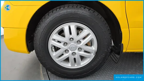 HYUNDAI STAREX GUARD CAR OF CHILDREN