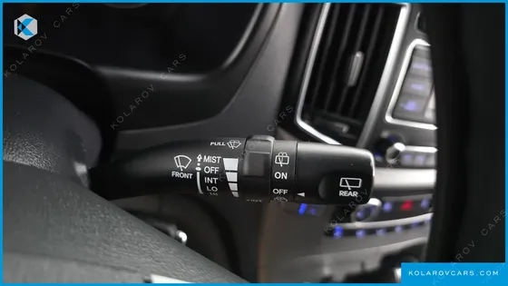 HYUNDAI STAREX GUARD CAR OF CHILDREN