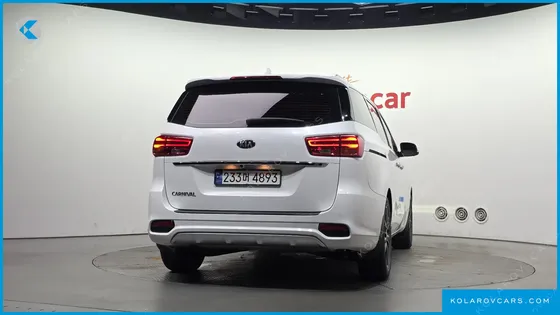KIA CARNIVAL 9-SEATER NOBLESSE SPECIAL