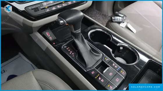 KIA CARNIVAL 9-SEATER NOBLESSE SPECIAL