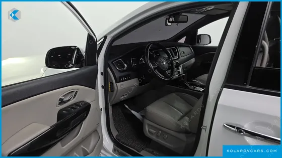 KIA CARNIVAL 9-SEATER NOBLESSE SPECIAL