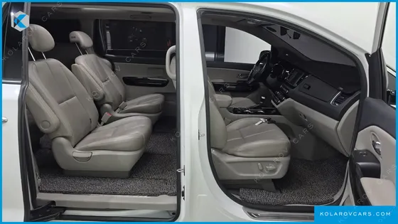 KIA CARNIVAL 9-SEATER NOBLESSE SPECIAL
