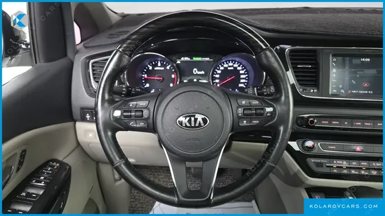 KIA CARNIVAL 9-SEATER NOBLESSE SPECIAL