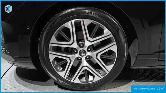 HYUNDAI GRANDEUR 2,5 GASOLINE 2WD
