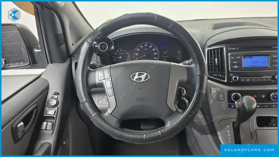 HYUNDAI STAREX 12-SEATER LPI WAGON