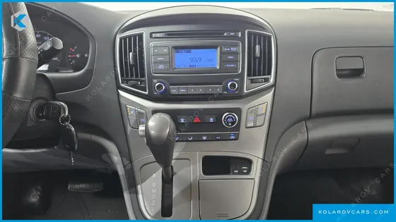 HYUNDAI STAREX 12-SEATER LPI WAGON