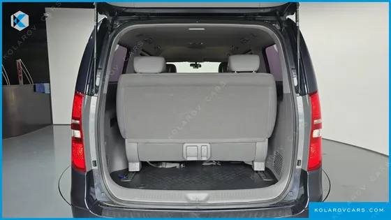 HYUNDAI STAREX 12-SEATER LPI WAGON