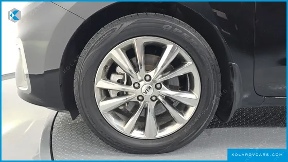 KIA CARNIVAL 9-SEATER NOBLESSE SPECIAL