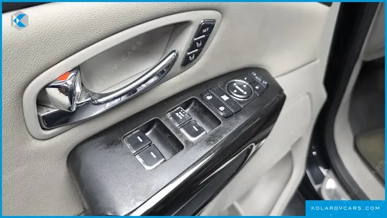KIA CARNIVAL 9-SEATER NOBLESSE SPECIAL