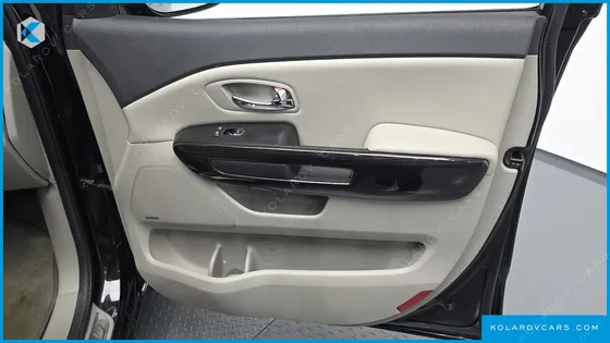 KIA CARNIVAL 9-SEATER NOBLESSE SPECIAL