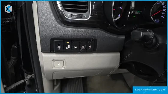 KIA CARNIVAL 9-SEATER NOBLESSE SPECIAL