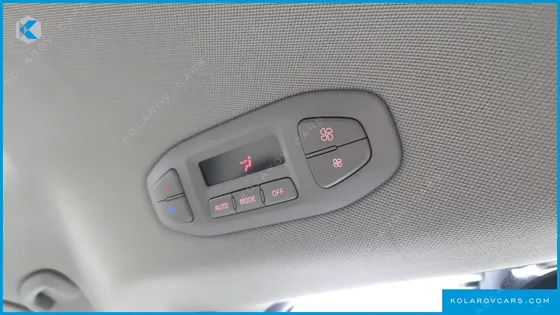 KIA CARNIVAL 9-SEATER NOBLESSE SPECIAL