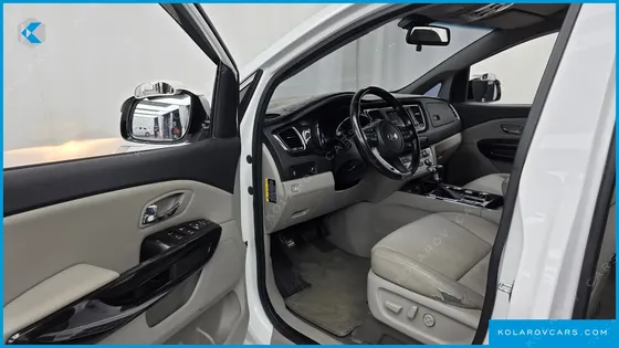 KIA CARNIVAL 11-SEATER PRESTIGE