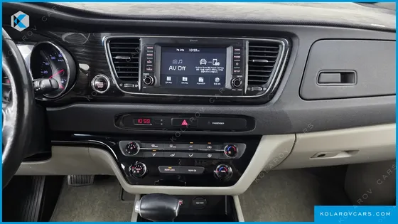 KIA CARNIVAL 11-SEATER PRESTIGE