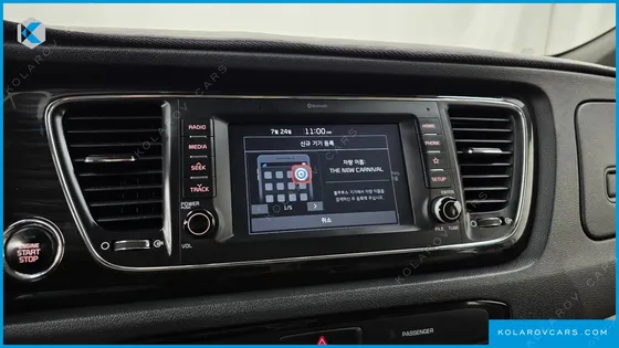 KIA CARNIVAL 11-SEATER PRESTIGE