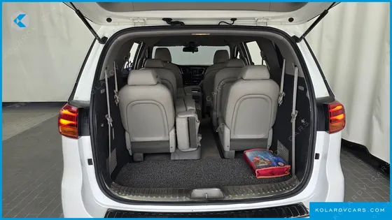 KIA CARNIVAL 11-SEATER PRESTIGE