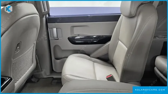 KIA CARNIVAL 11-SEATER PRESTIGE