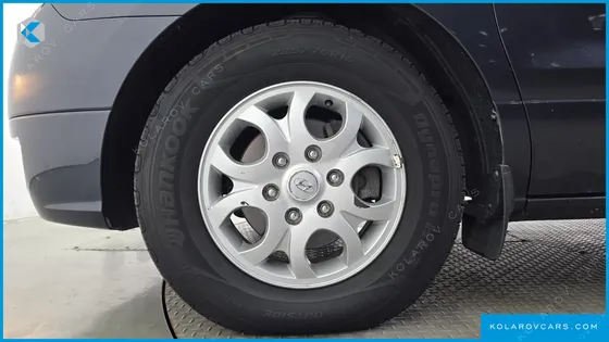 HYUNDAI STAREX 12-SEATER WAGON