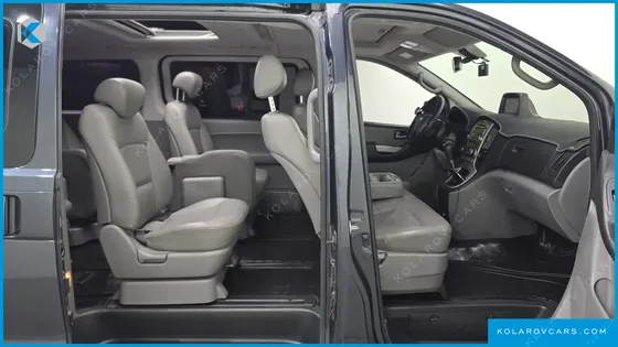 HYUNDAI STAREX 12-SEATER WAGON