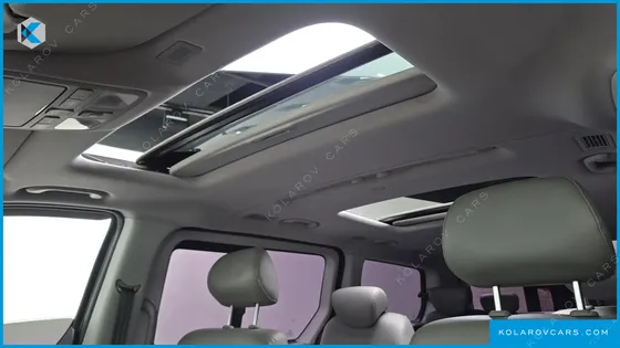 HYUNDAI STAREX 12-SEATER WAGON