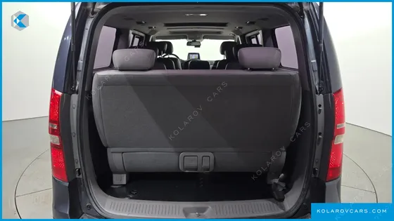 HYUNDAI STAREX 12-SEATER WAGON