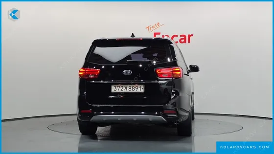 KIA CARNIVAL 9-SEATER PRSTIGE