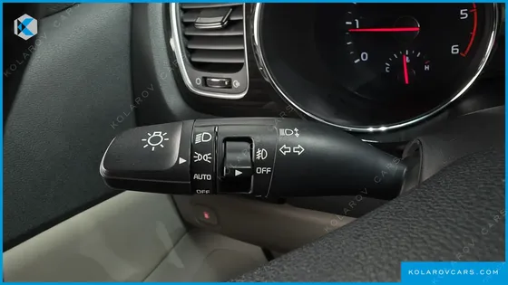 KIA CARNIVAL 9-SEATER PRSTIGE