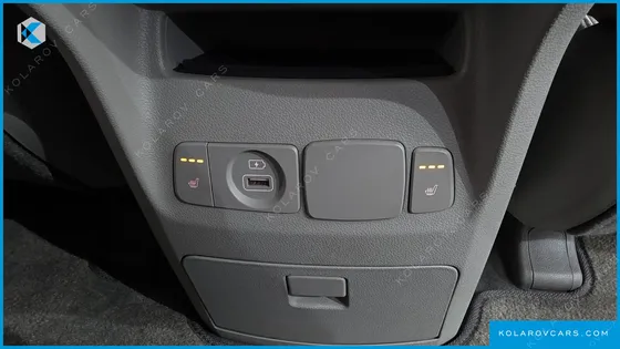 KIA CARNIVAL 9-SEATER PRSTIGE