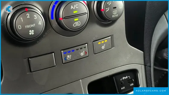 HYUNDAI STAREX 5-SEATER VAN