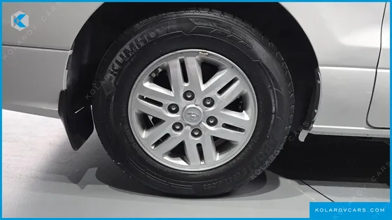 HYUNDAI STAREX 12-SEATER WAGON