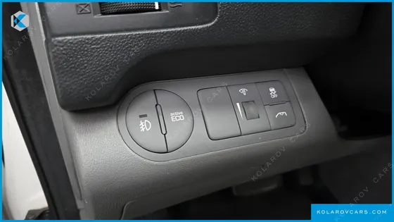 HYUNDAI STAREX 12-SEATER WAGON