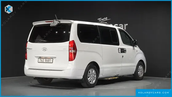 HYUNDAI STAREX 12-SEATER WAGON