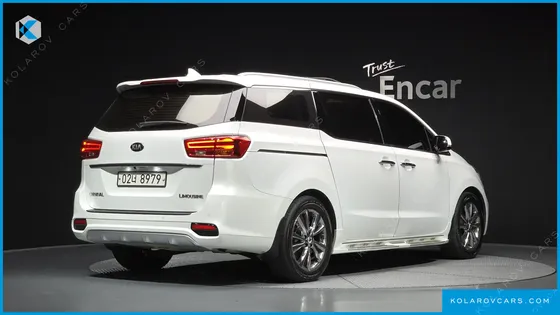 KIA CARNIVAL 7-SEATER LIMOUSINE