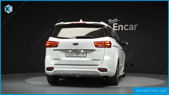 KIA CARNIVAL 7-SEATER LIMOUSINE