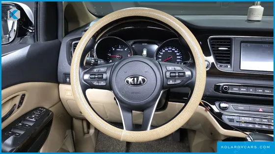 KIA CARNIVAL 7-SEATER LIMOUSINE