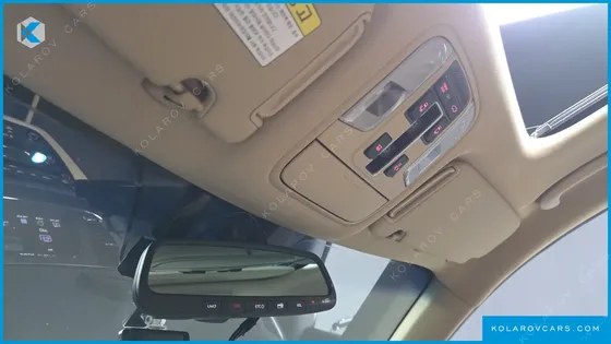 KIA CARNIVAL 7-SEATER LIMOUSINE