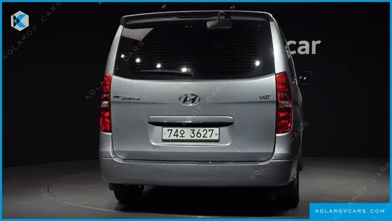 HYUNDAI STAREX 11-SEATER WAGON