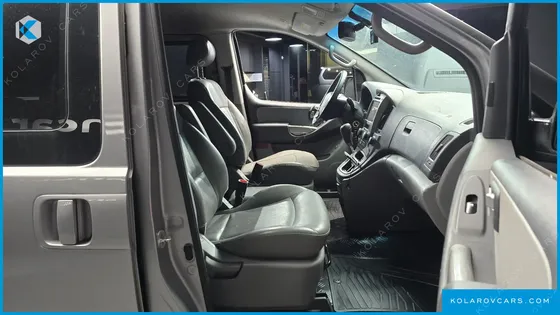 HYUNDAI STAREX 11-SEATER WAGON
