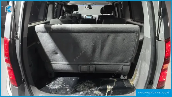 HYUNDAI STAREX 11-SEATER WAGON
