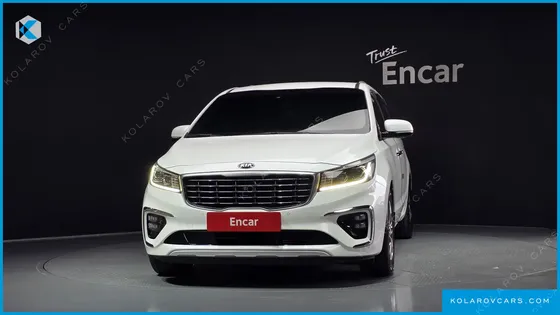 KIA CARNIVAL 7-SEATER LIMOUSINE