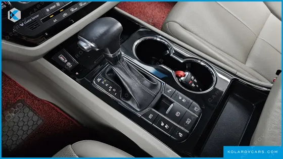 KIA CARNIVAL 7-SEATER LIMOUSINE