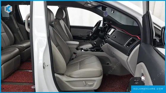 KIA CARNIVAL 7-SEATER LIMOUSINE