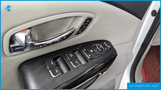 KIA CARNIVAL 7-SEATER LIMOUSINE
