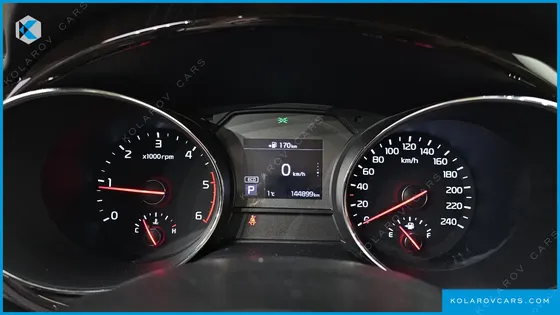 KIA CARNIVAL 9-SEATER NOBLESSE SPECIAL